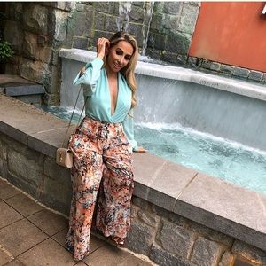 ❤️ Hello everyone!❤️ POSH AMBASSADOR!